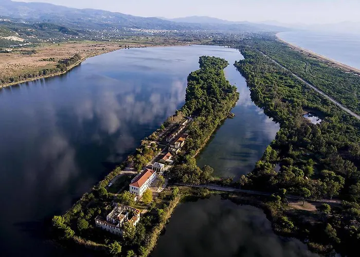 τα ανετα διαμμερισματα του λεκα α2 Zacharo